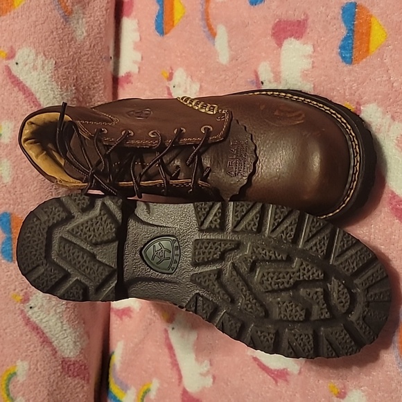 Womens Ariat lace boots - Picture 2 of 4